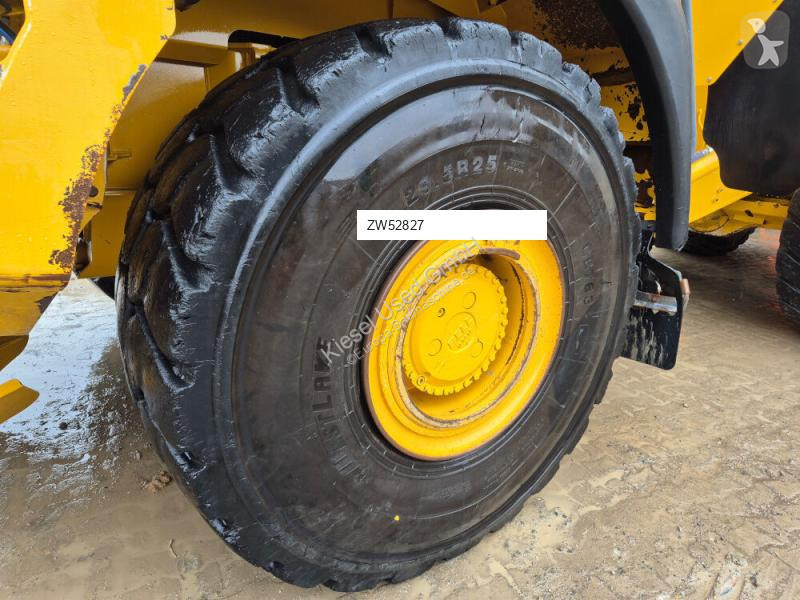 عربة قلابة Bell B45E