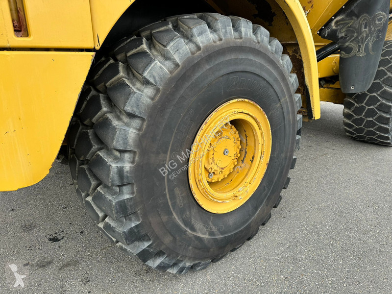 Sklápěčka Caterpillar