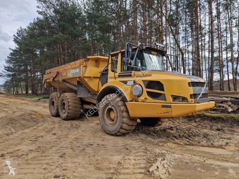 Basculantă Volvo * tailgate *