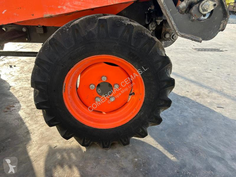 عربة قلابة Ausa