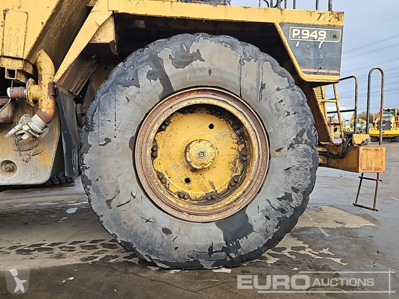 Sklápěčka Caterpillar 777
