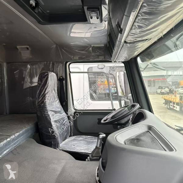 Sklápač Howo 6×4