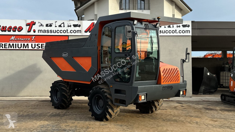 Sklápač  D12 4x4x4