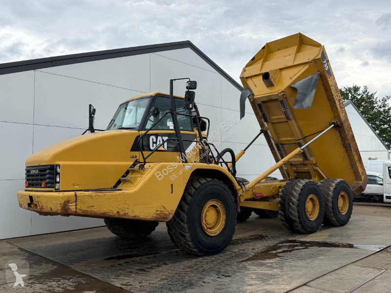 Sklápač Caterpillar - Automatic Greasing / Camera
