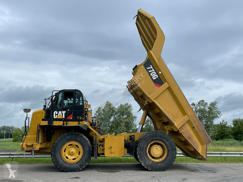 عربة قلابة Caterpillar G