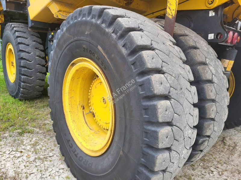 عربة قلابة Komatsu HD405-8