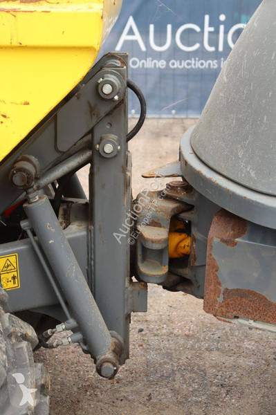 Sklápač Neuson 1001