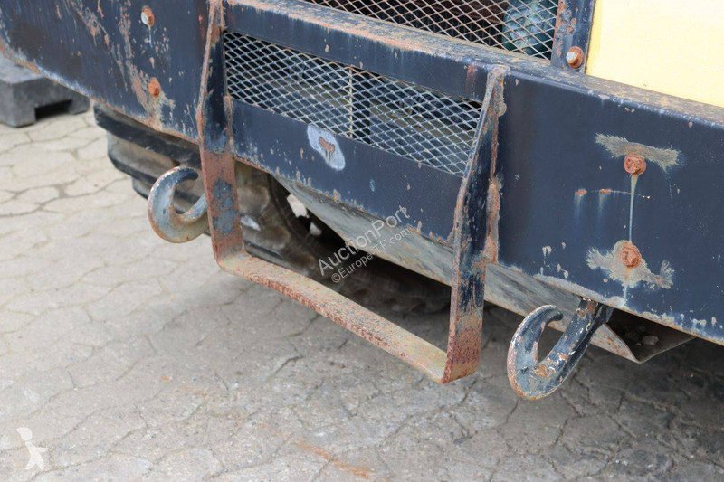 عربة قلابة Morooka MST-600 E