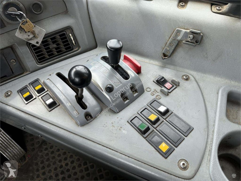 عربة قلابة Volvo