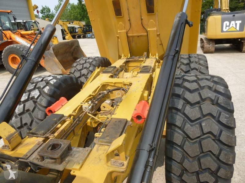 Tombereau Caterpillar 730C