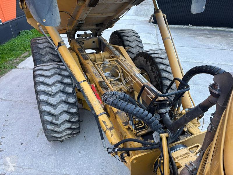 Карьерный самосвал Caterpillar 6x6 AC