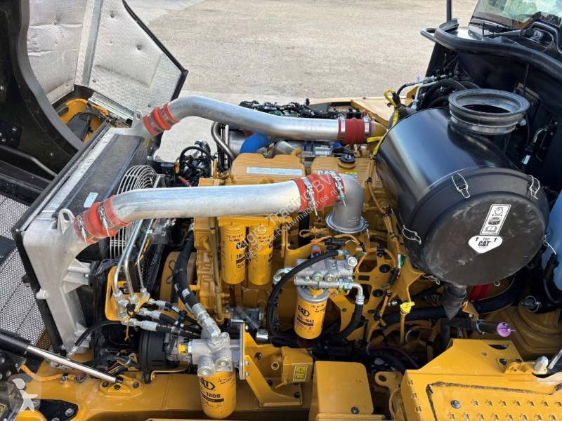 Tombereau Caterpillar 745