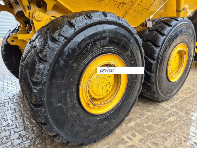 عربة قلابة Bell B45E