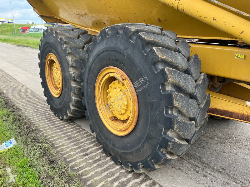 Dumper Caterpillar