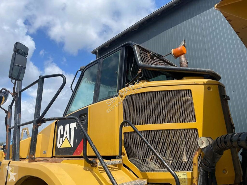 Sklápač Caterpillar | 735