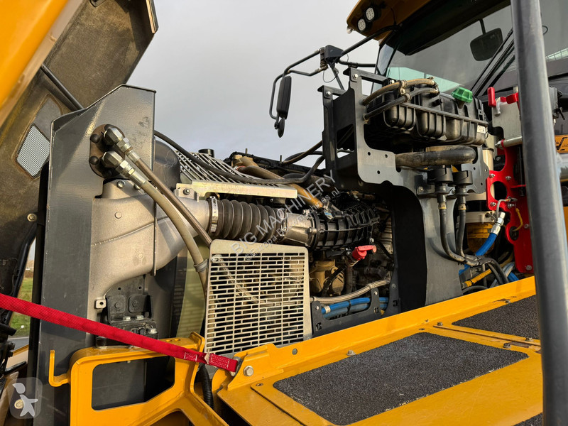 عربة قلابة Bell B45E