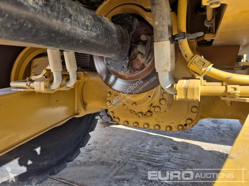 Basculantă Caterpillar 745