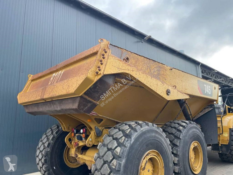 Sklápač Caterpillar 745 04A - New Tires