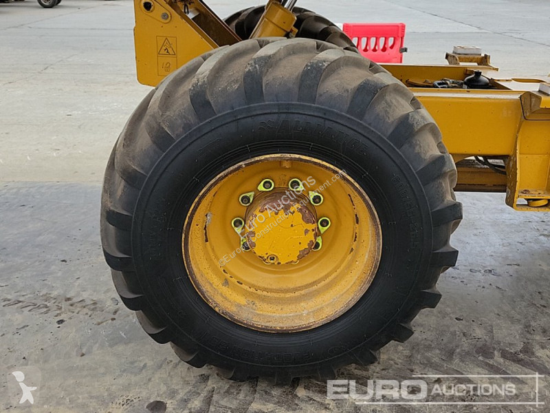 Basculantă Hydrema 912F