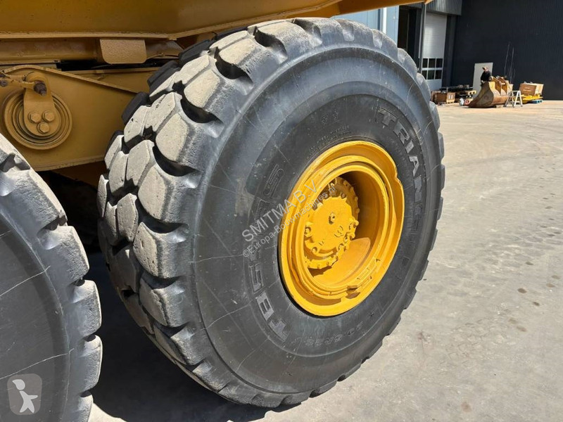 Sklápač Caterpillar 745 04A