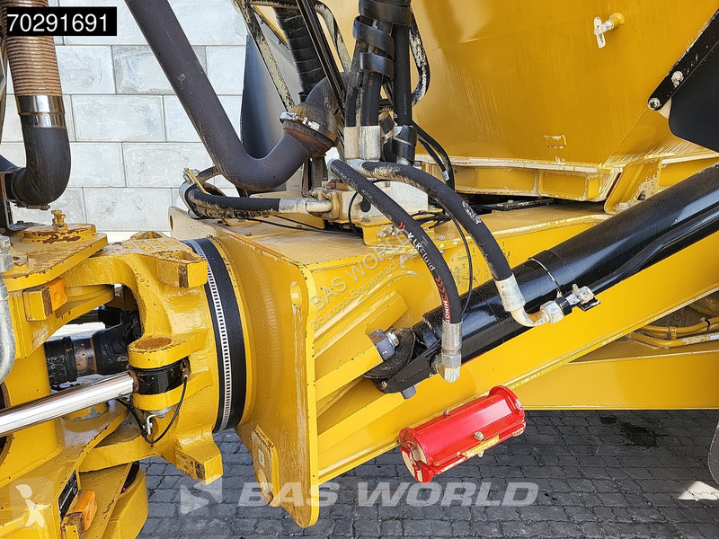 عربة قلابة Caterpillar C