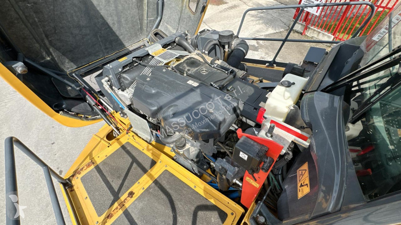 Sklápač Bell E 6x6