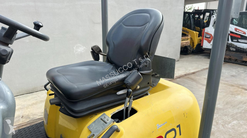 عربة قلابة Wacker Neuson 4x4