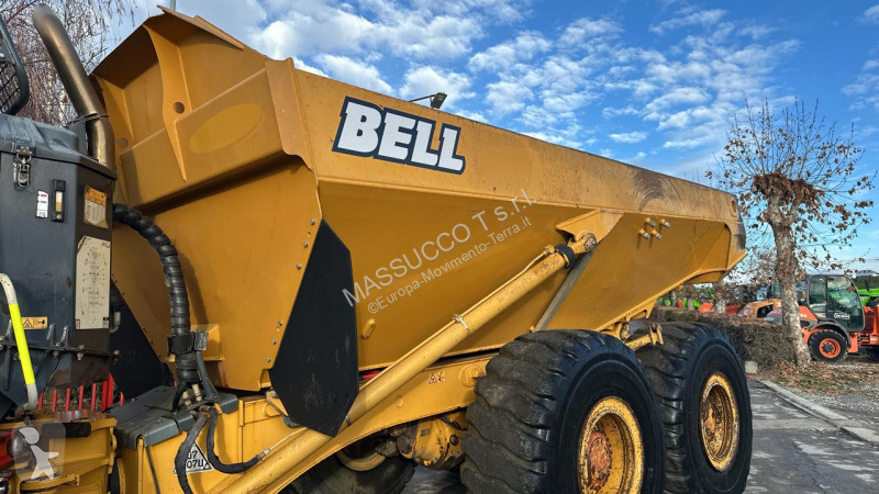 عربة قلابة Bell B25E 6x6