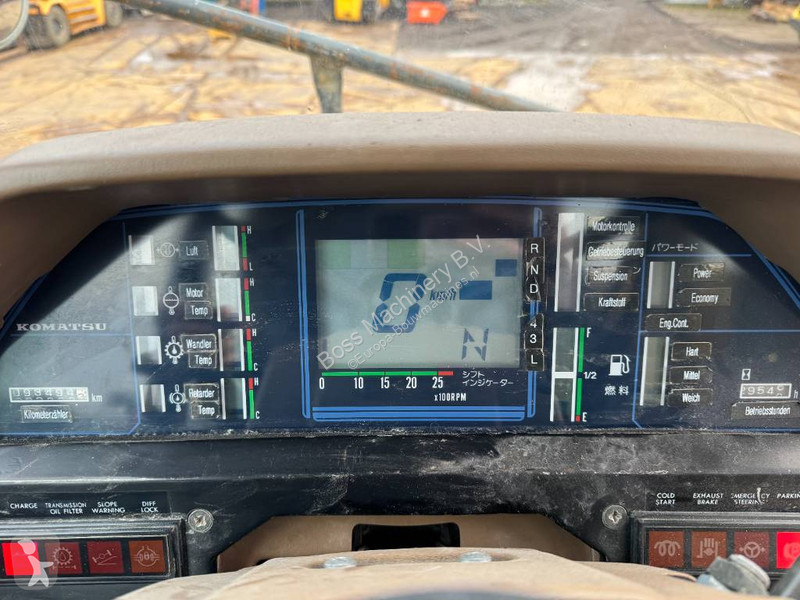 Sklápač Komatsu 3 - Backup Camera / Airco