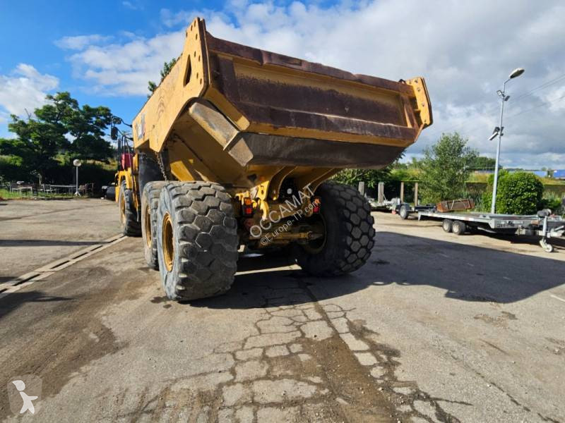 Sklápač Caterpillar 730 C