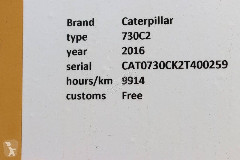 عربة قلابة Caterpillar
