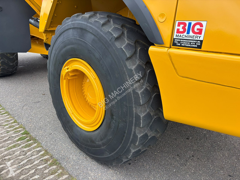 عربة قلابة Volvo G