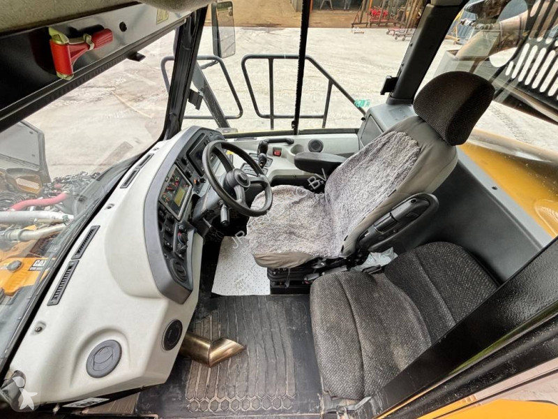 Tippvagn Caterpillar 730 C (CE)