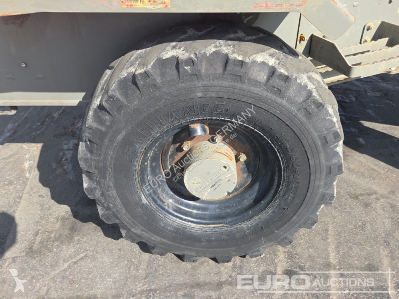 Tippvagn Thwaites
