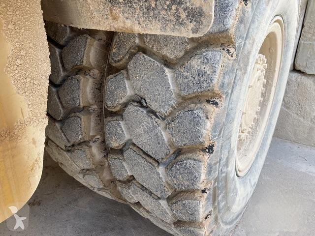 Dumper Caterpillar