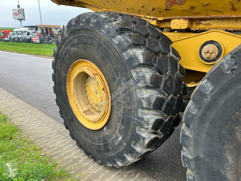 Dumper Caterpillar