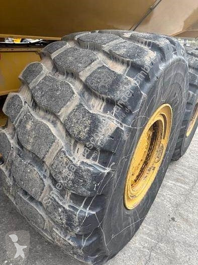 Dumper Caterpillar 730