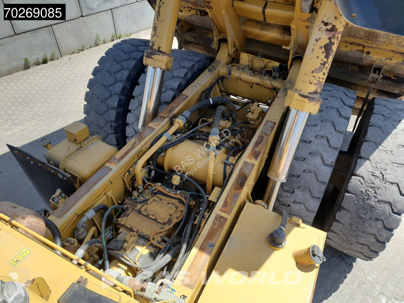 Dumper Caterpillar
