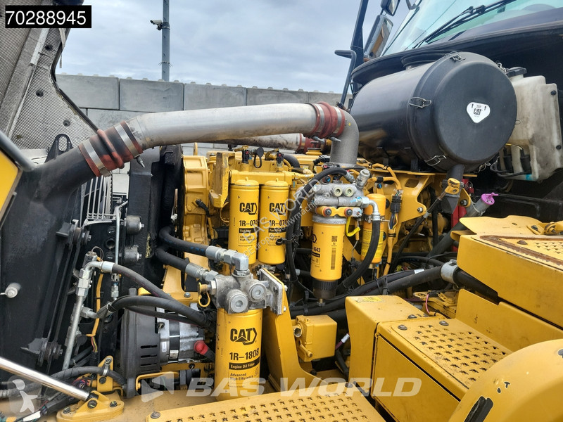Dumper Caterpillar