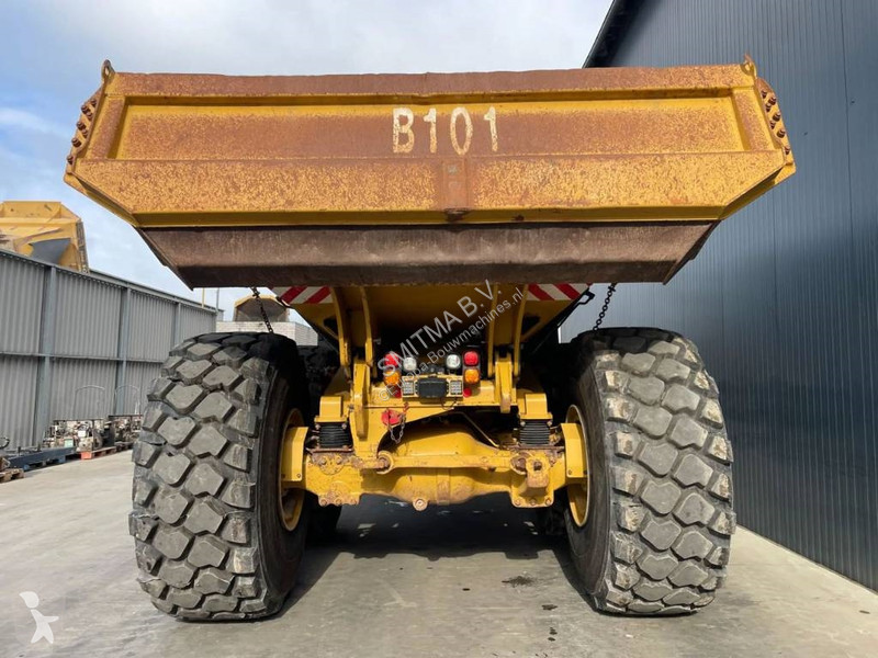 Sklápač Caterpillar 745 04A - New Tires