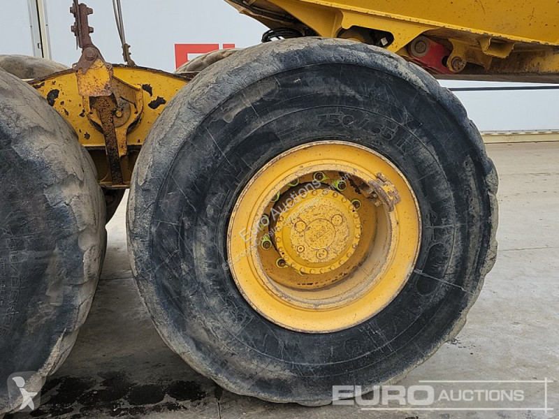Basculantă Bell B30E