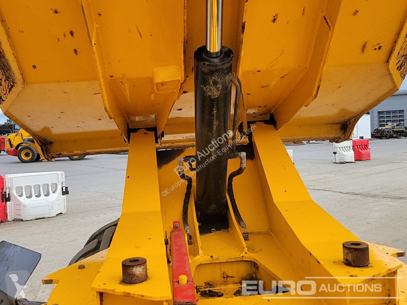 Basculantă JCB 6TST