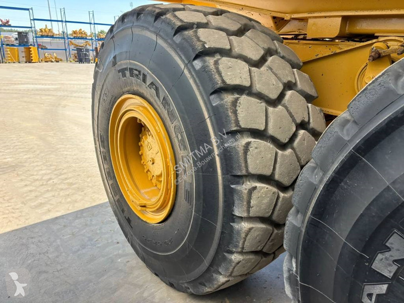 Sklápač Caterpillar 745 04A