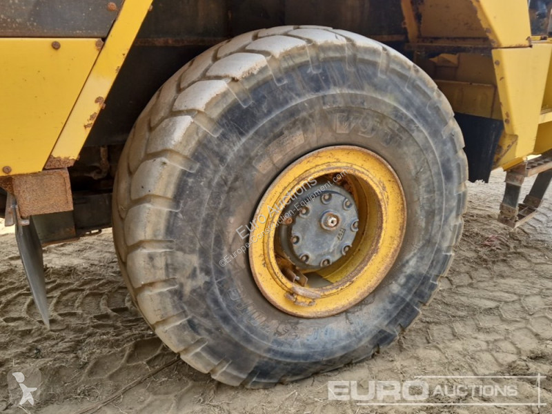 Sklápěčka Komatsu HM350-2