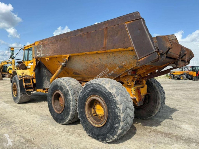 Карьерный самосвал Volvo