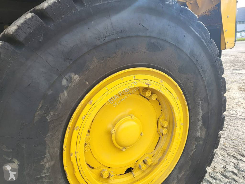 عربة قلابة Komatsu HD405-8
