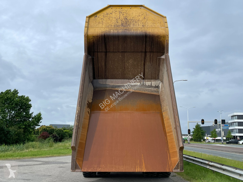 عربة قلابة Caterpillar G