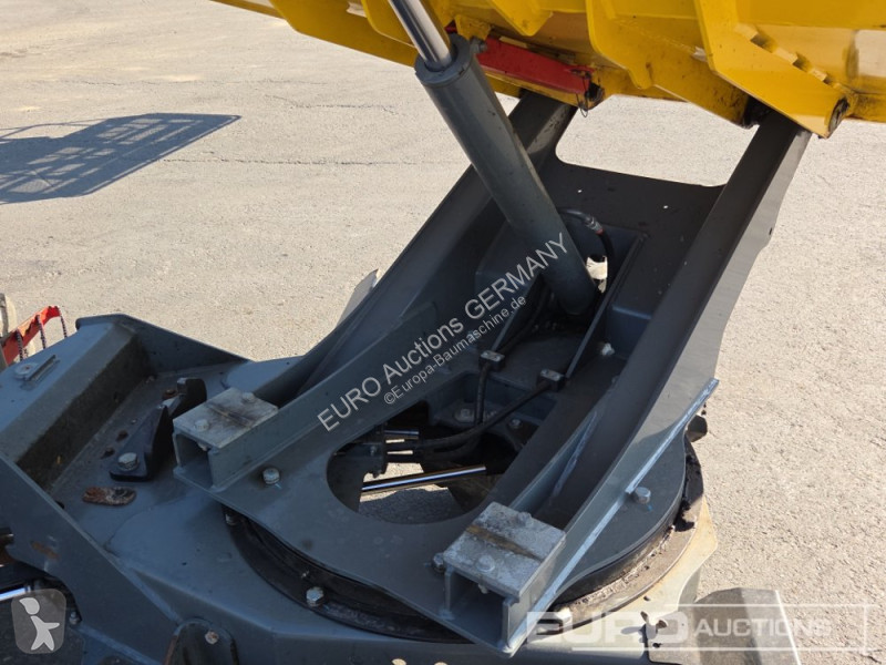 عربة قلابة Wacker Neuson DW30