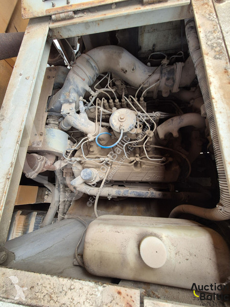 عربة قلابة Hitachi CG 150