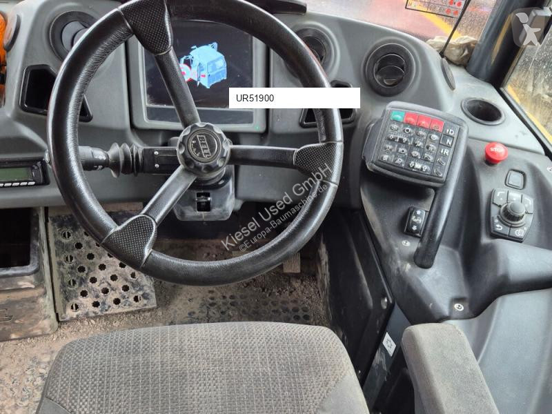 Sklápač Bell B60E